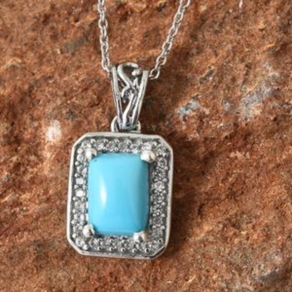 Arizona Sleeping Beauty Turquoise pendant w/chain